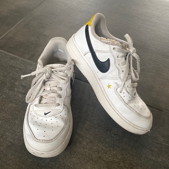 Nike Other - Nike Air Force 1 LV8 shoes